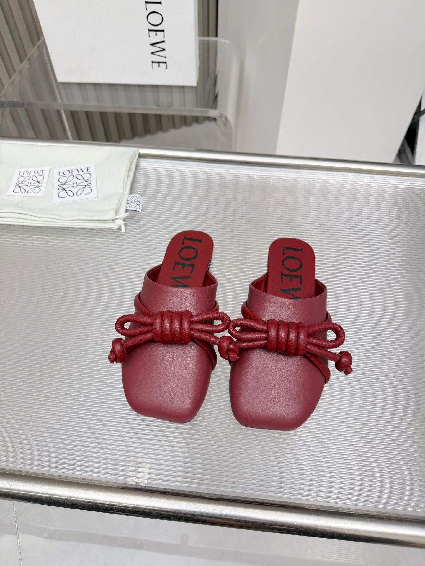 LOEWE 26S MULE LOAFERS IN BURGUNDY RED CALFSKIN KNOT DETAIL