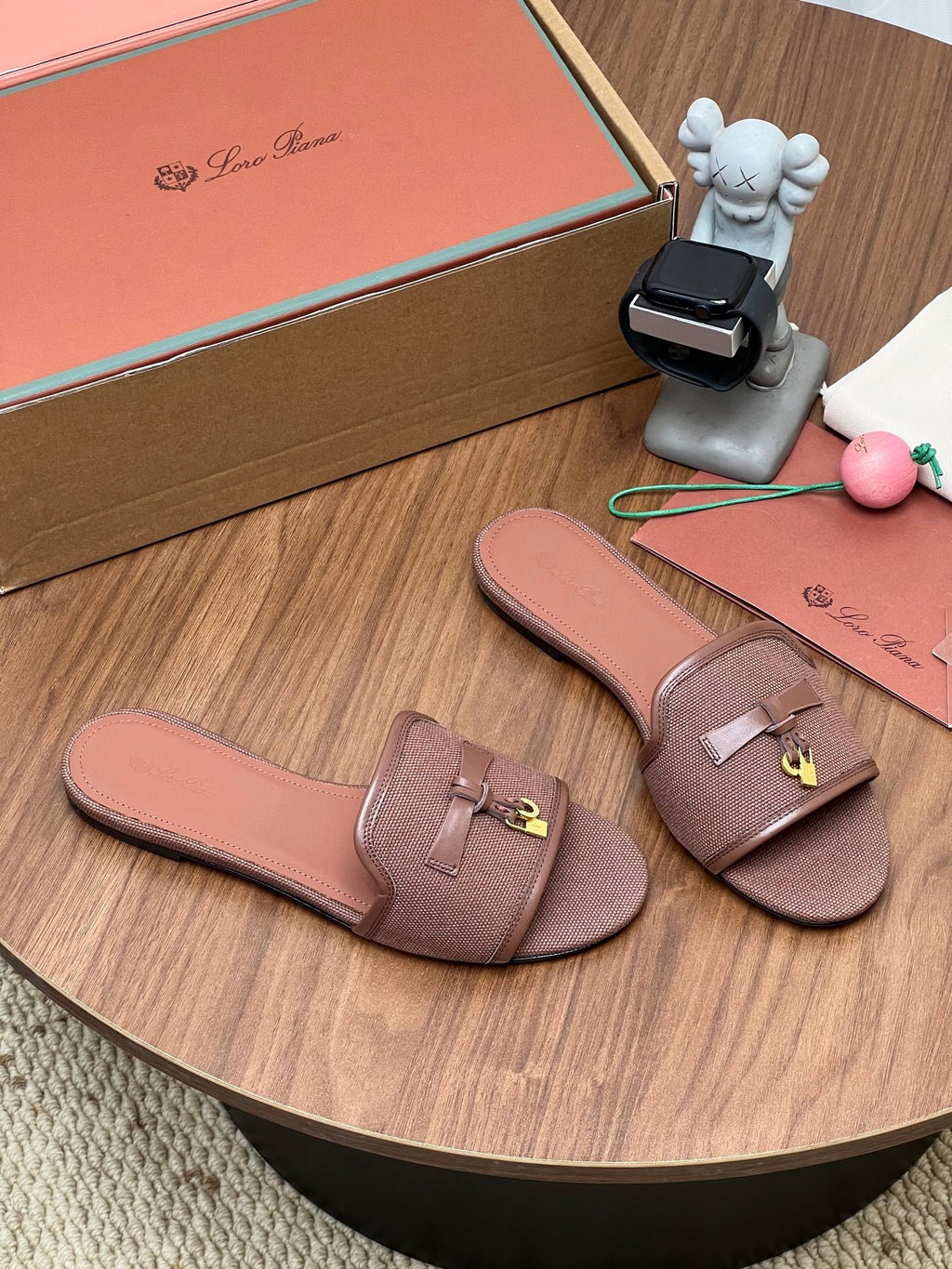 LP 26S SLIDES IN MUSHROOM BROWN CANVAS AND CALFSKIN