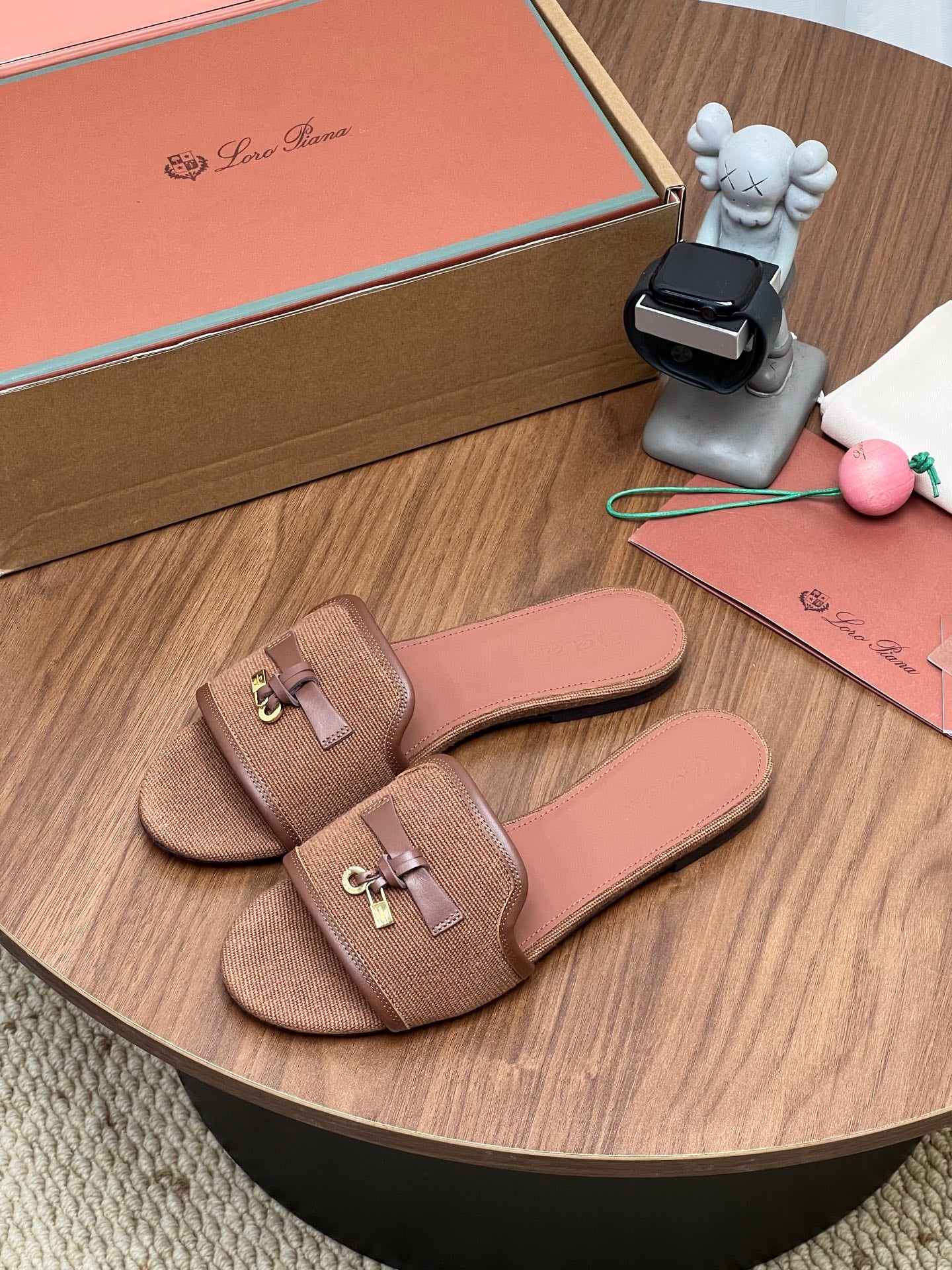 LP 26S SLIDES IN LIGHT BROWN CANVAS AND CALFSKIN