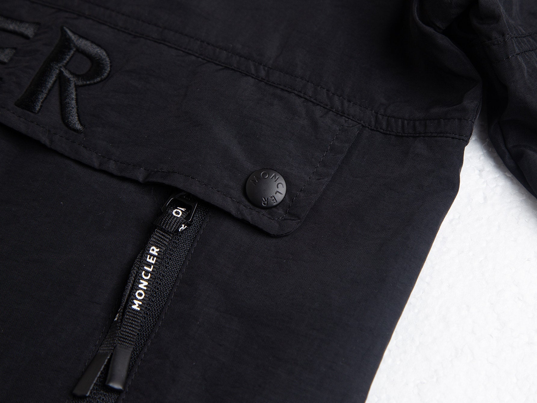 MONCLER 26S JACKET 499