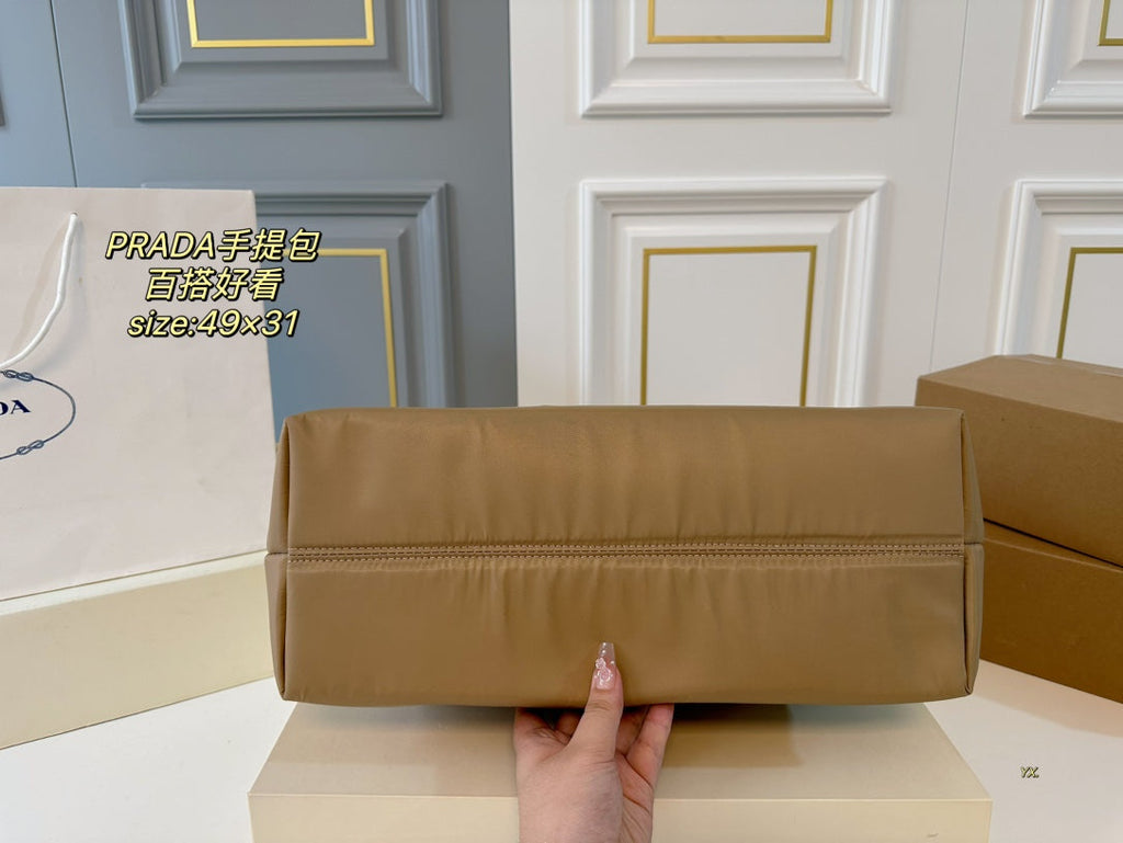 PRA 49 TOTE BAG IN CAMEL BROWN RE-NYLON