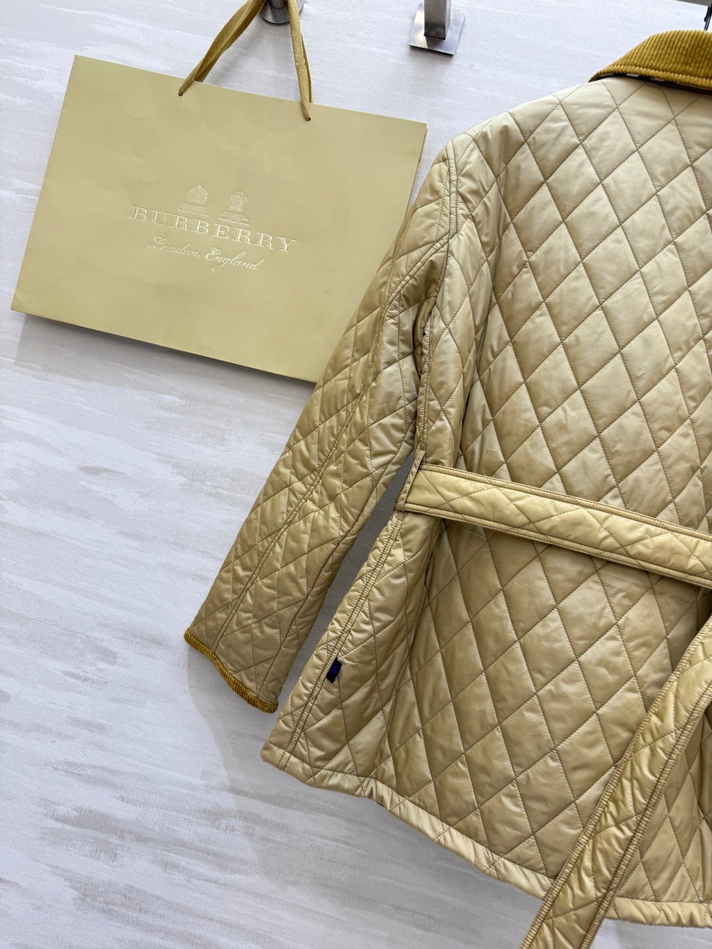 BURBERRY 25S DOWN JACKET 094