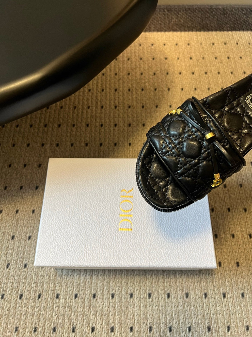 DIOR 26S SLIDES IN BLACK CALFSKIN WITH BOW