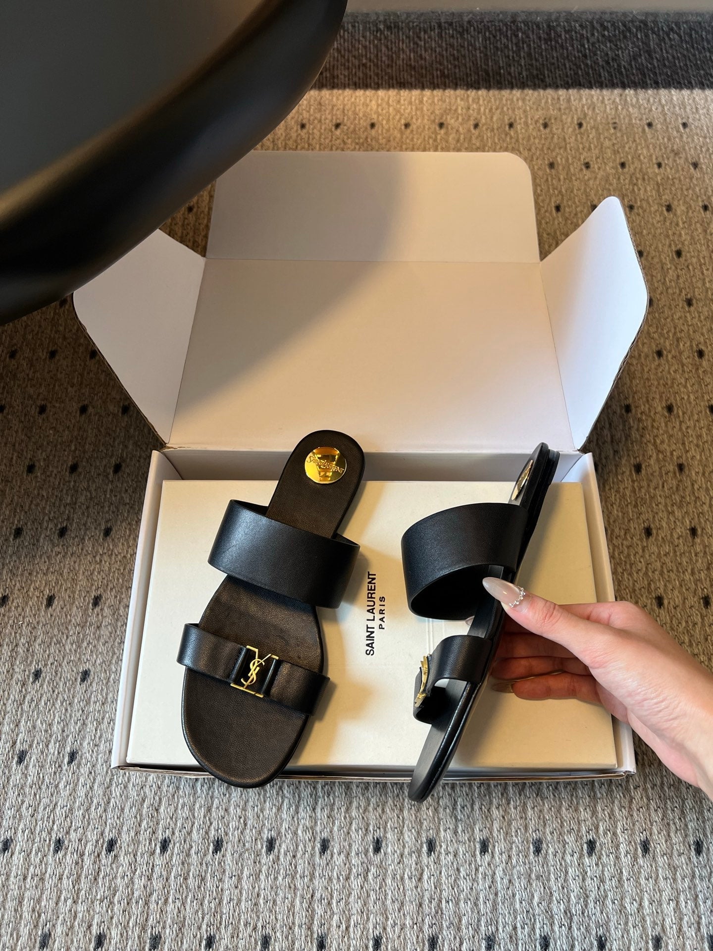 YSL 26S TWO-STRAP SANDALS IN BLACK LAMBSKIN