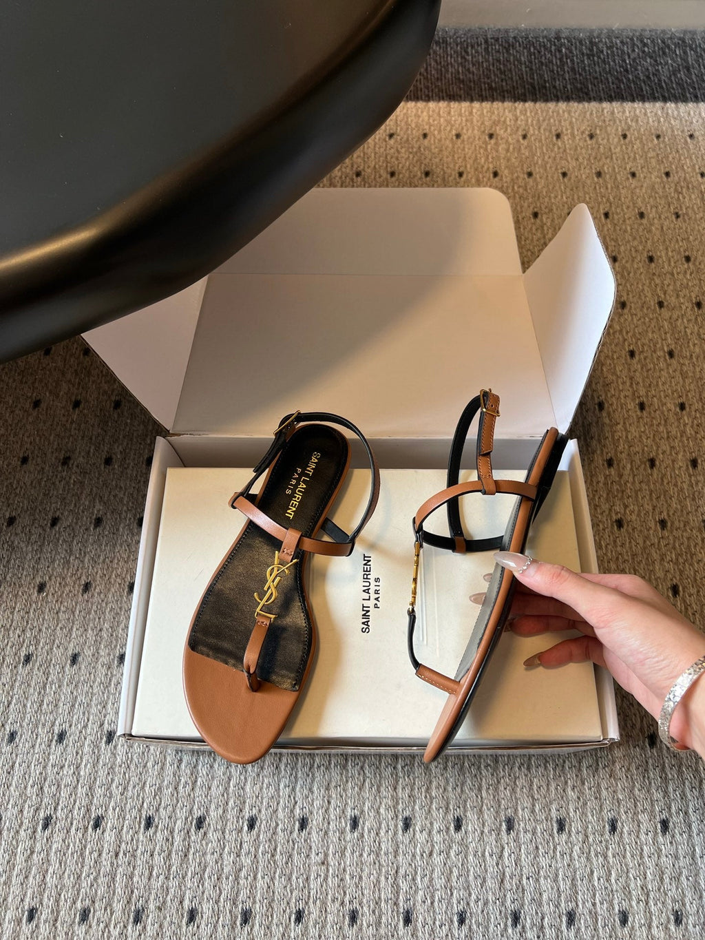 YSL 26S THONG SANDALS IN BROWN CALFSKIN WITH GOLD HARDWARE