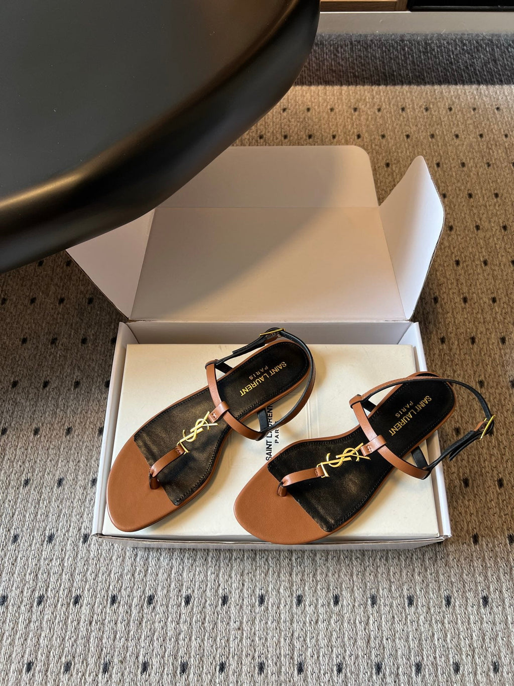 YSL 26S THONG SANDALS IN BROWN CALFSKIN WITH GOLD HARDWARE