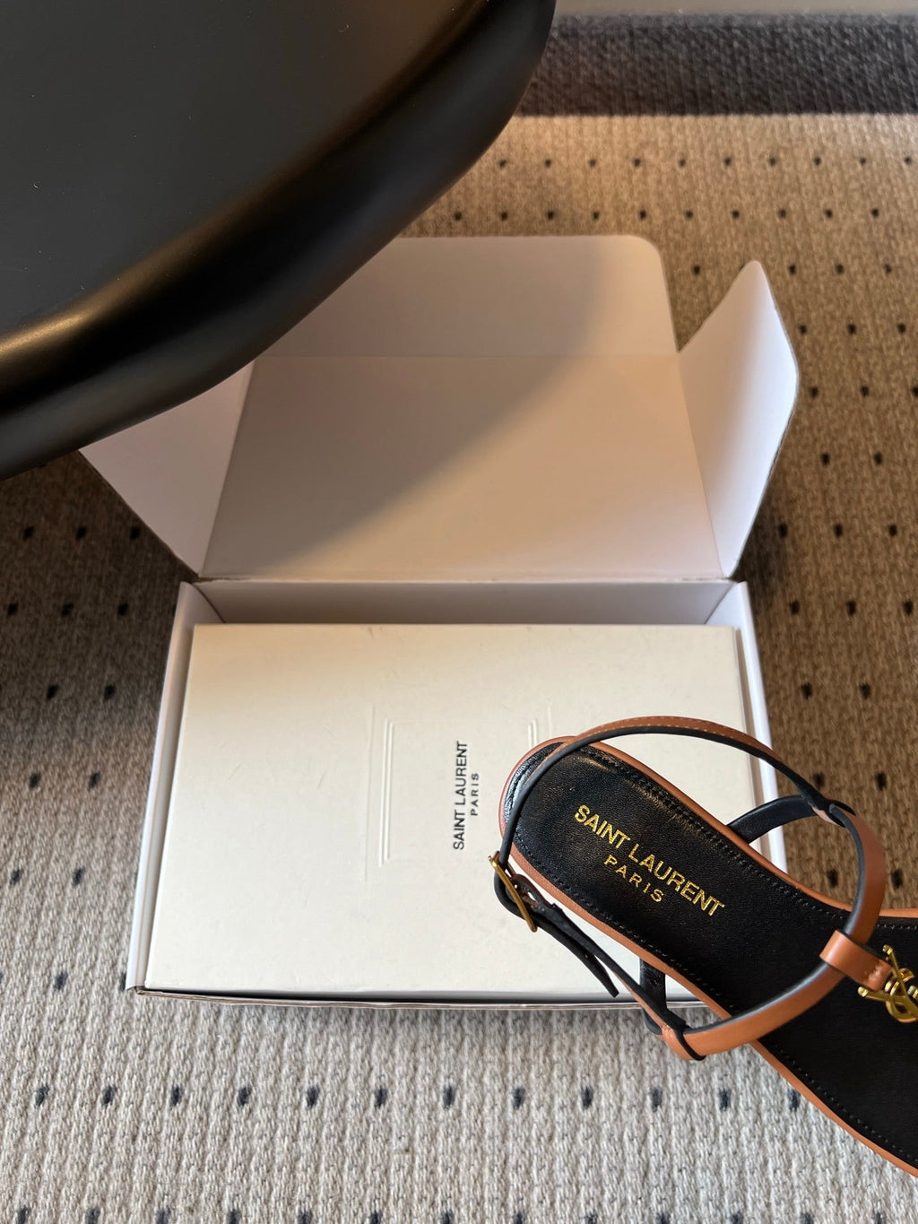 YSL 26S THONG SANDALS IN BROWN CALFSKIN WITH GOLD HARDWARE