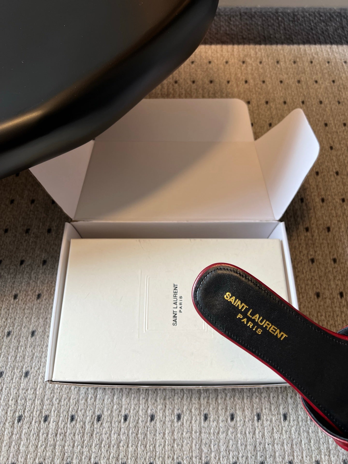 YSL 26S BABYLONE FLAT MULES IN RED LAMBSKIN