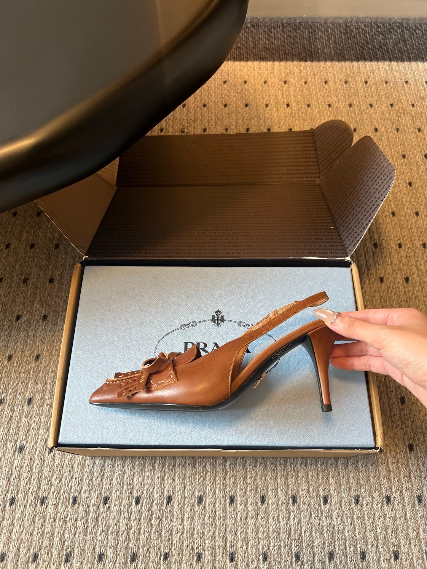 PRADA 26S POINTED TOE FRINGE BOW SLINGBACK PUMPS 85MM IN CARAMEL BROWN CALFSKIN