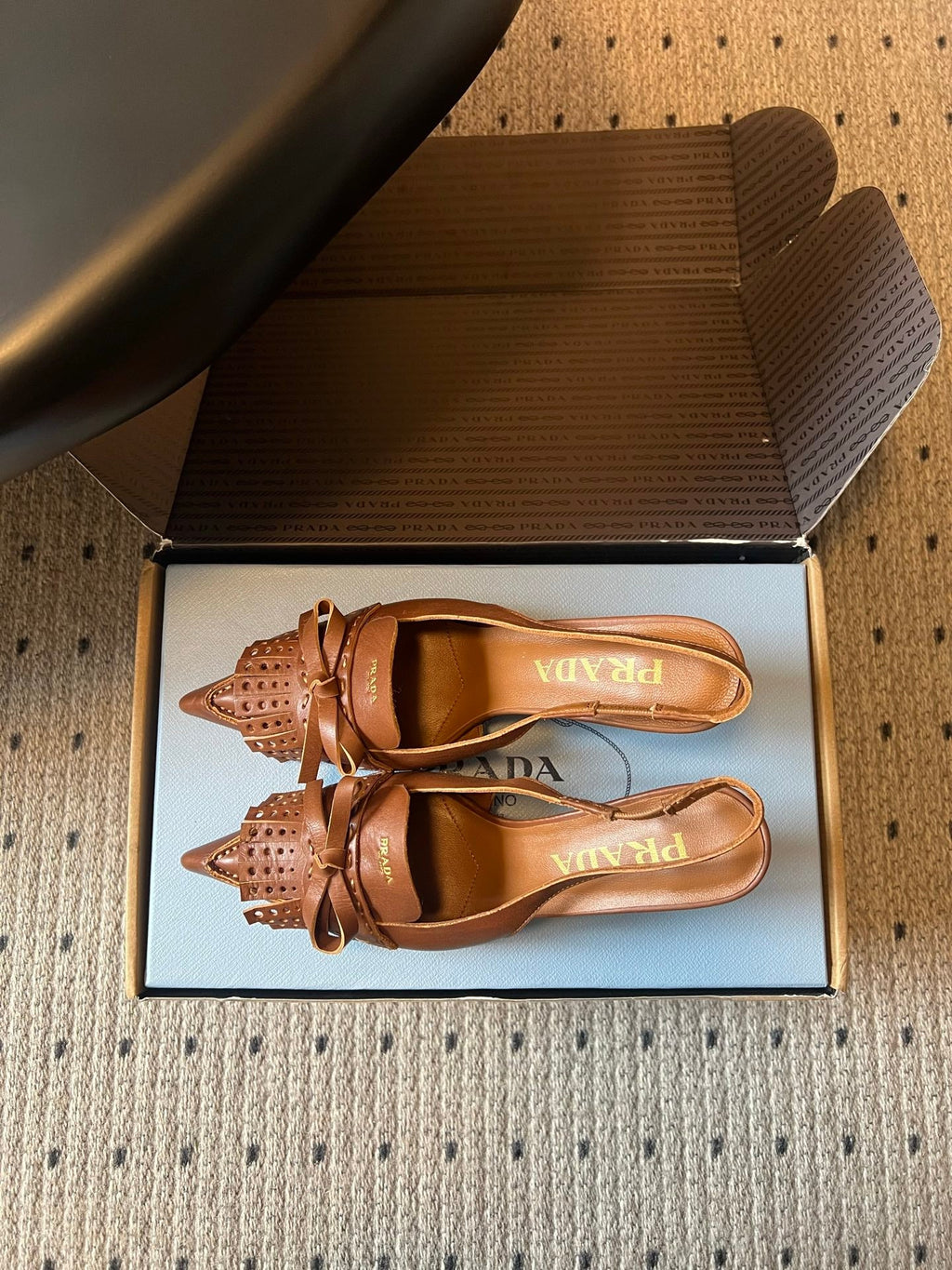 PRADA 26S POINTED TOE FRINGE BOW SLINGBACK PUMPS 85MM IN CARAMEL BROWN CALFSKIN