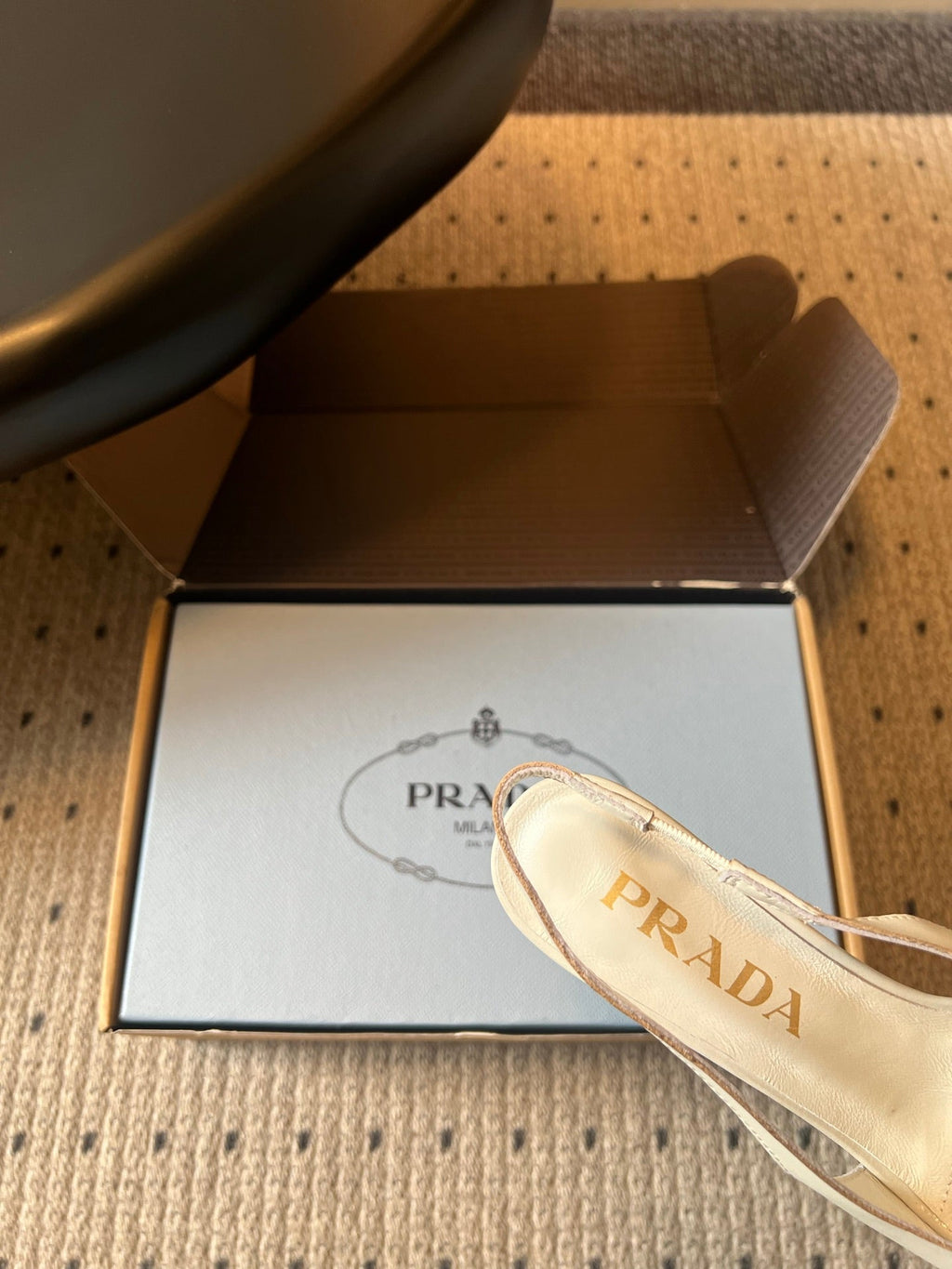PRADA 26S POINTED TOE FRINGE BOW SLINGBACK PUMPS 85MM IN IVORY WHITE CALFSKIN