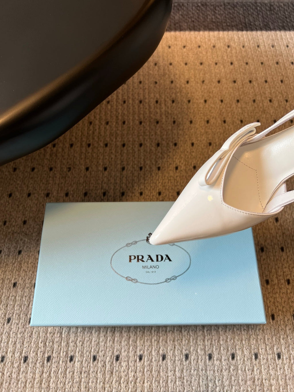 PRADA 26S BOW DETAIL SLINGBACK PUMPS 75MM IN WHITE PATENT CALFSKIN