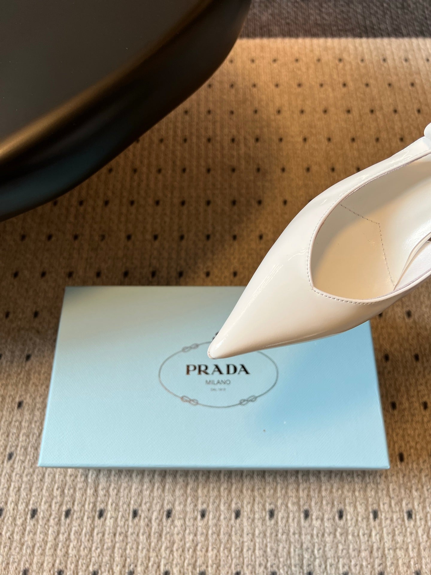 PRADA 26S POINTED TOE SLINGBACK HEELS 75MM IN WHITE PATENT CALFSKIN