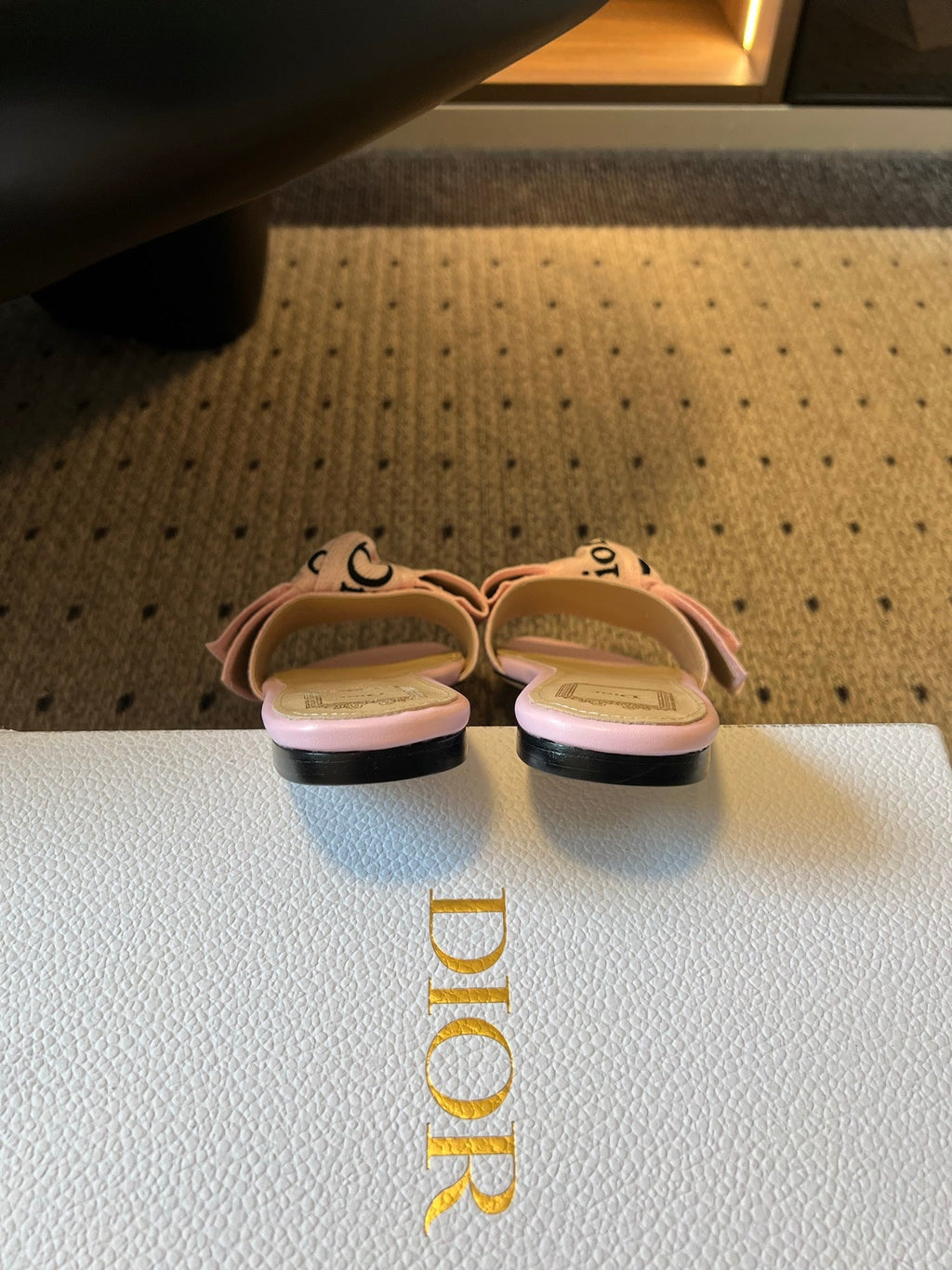 DIOR 26S DWAY SLIDE IN PINK FABRIC AND LAMBSKIN