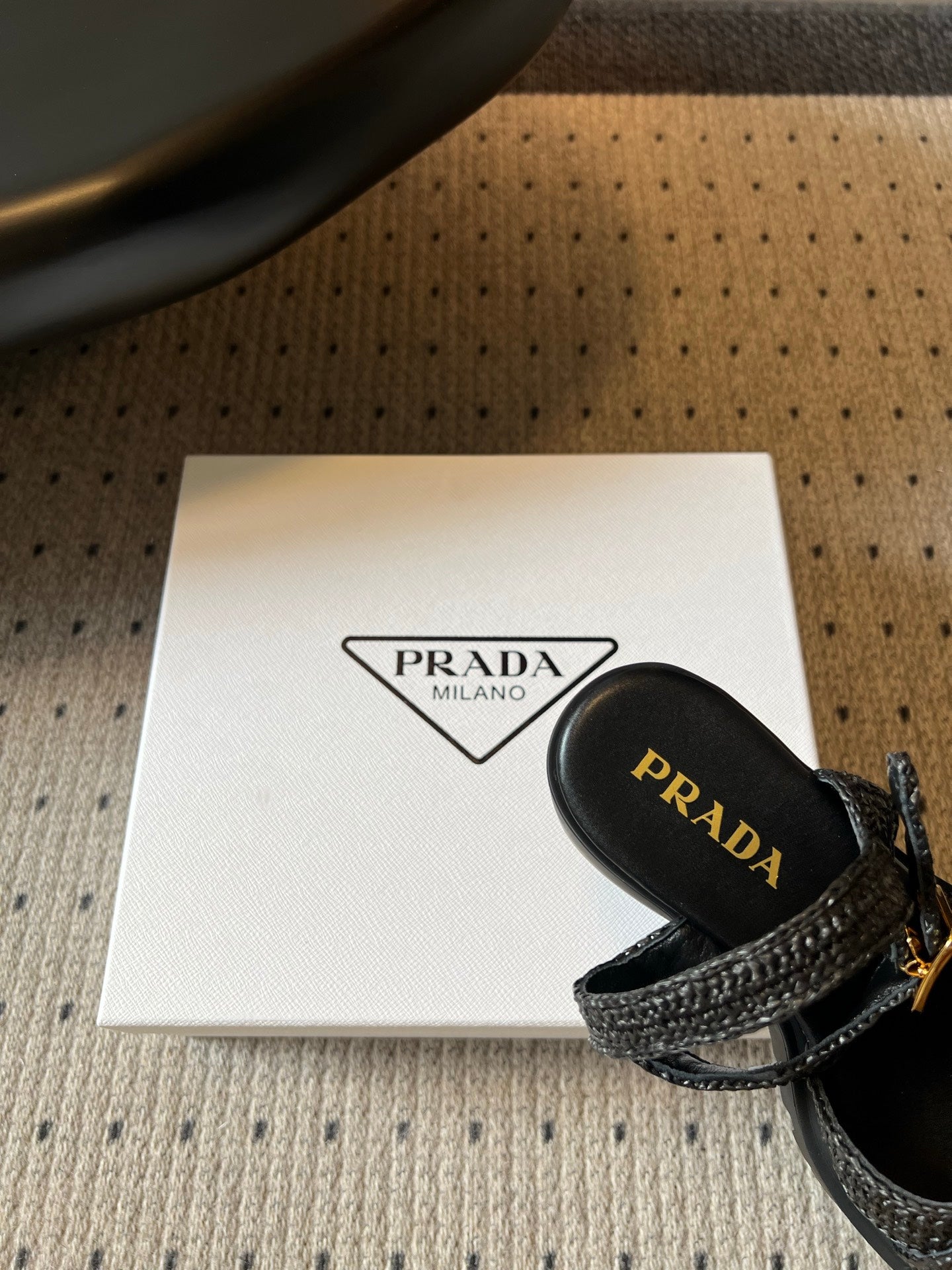 PRADA 26S BLOCK HEEL SANDALS 85MM IN BLACK RAFFIA AND CALFSKIN