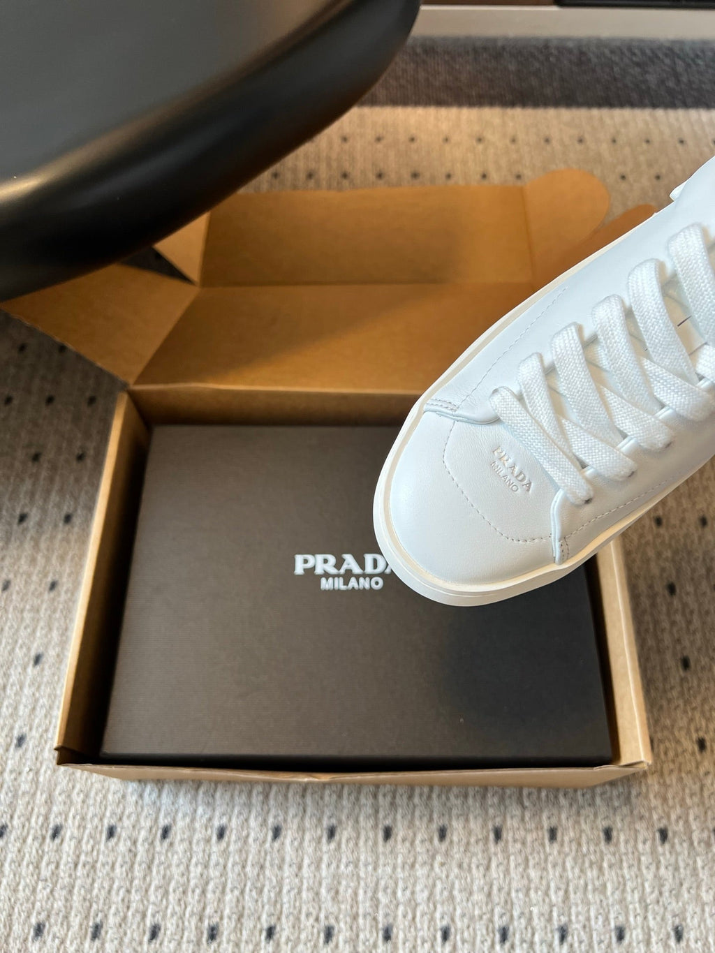 PRADA 26S LACE UP SNEAKERS 40MM IN WHITE CALFSKIN