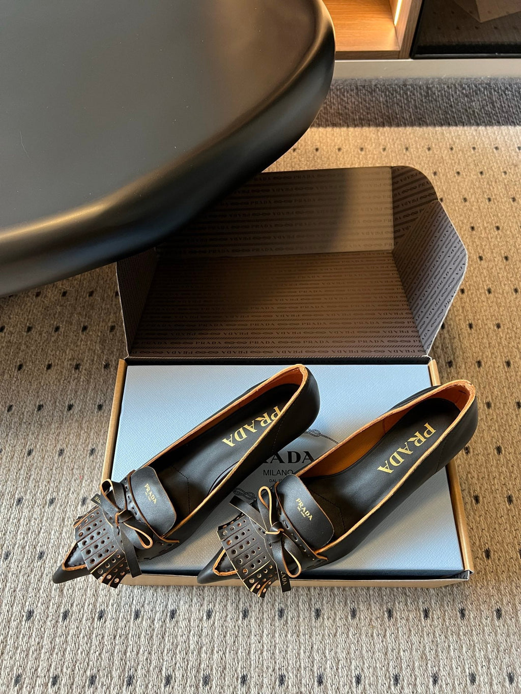 PRADA 26S POINTED TOE BOW FRINGE PUMPS 50MM IN BLACK CALFSKIN