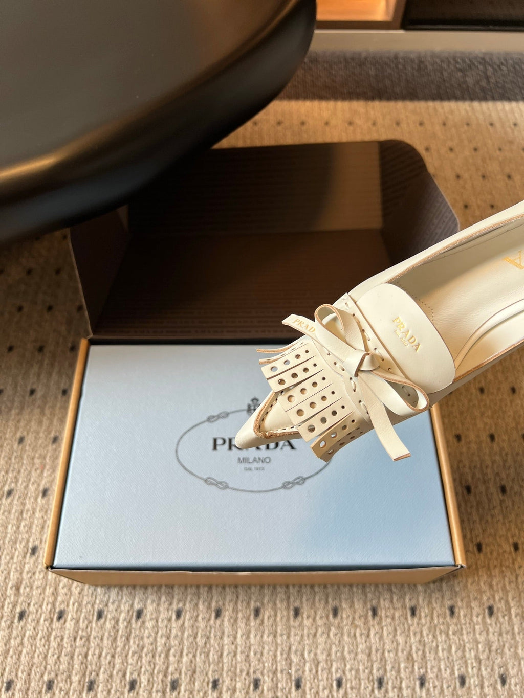 PRADA 26S POINTED TOE BOW FRINGE PUMPS 50MM IN IVORY WHITE CALFSKIN