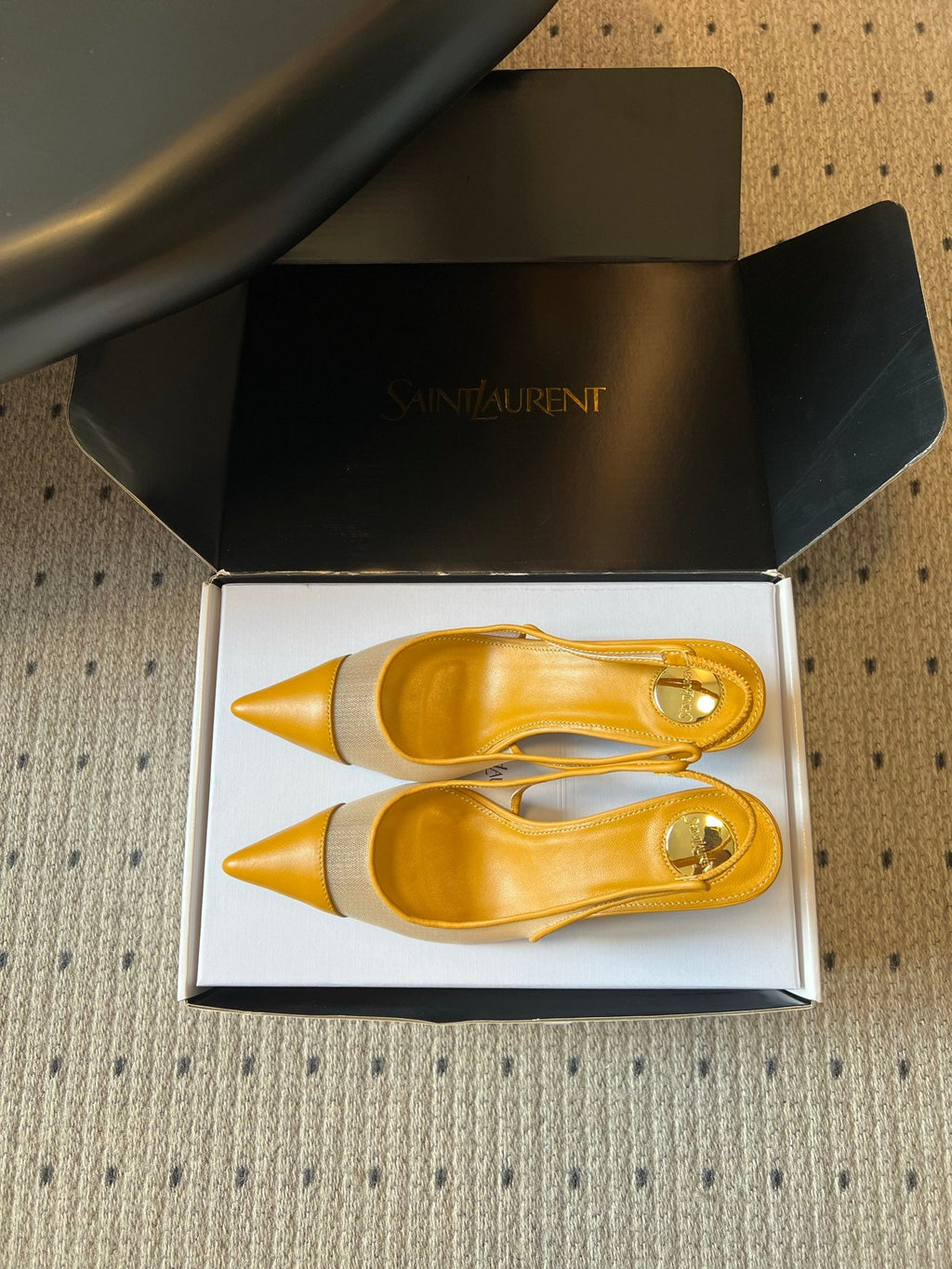 YSL 26S HEELED SLINGBACKS 60 MM IN MUSTARD YELLOW LAMBSKIN AND BEIGE MESH
