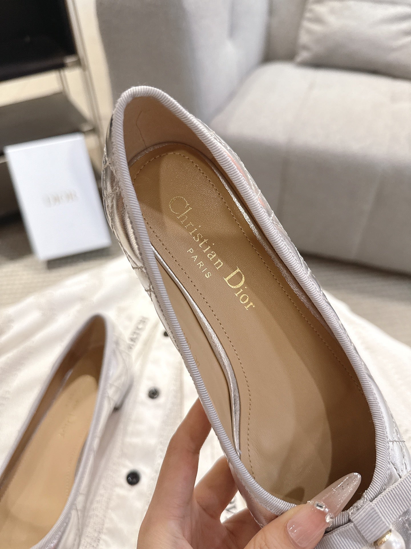 DIOR 26S LOW BLOCK HEEL PUMPS IN SILVER LAMBSKIN