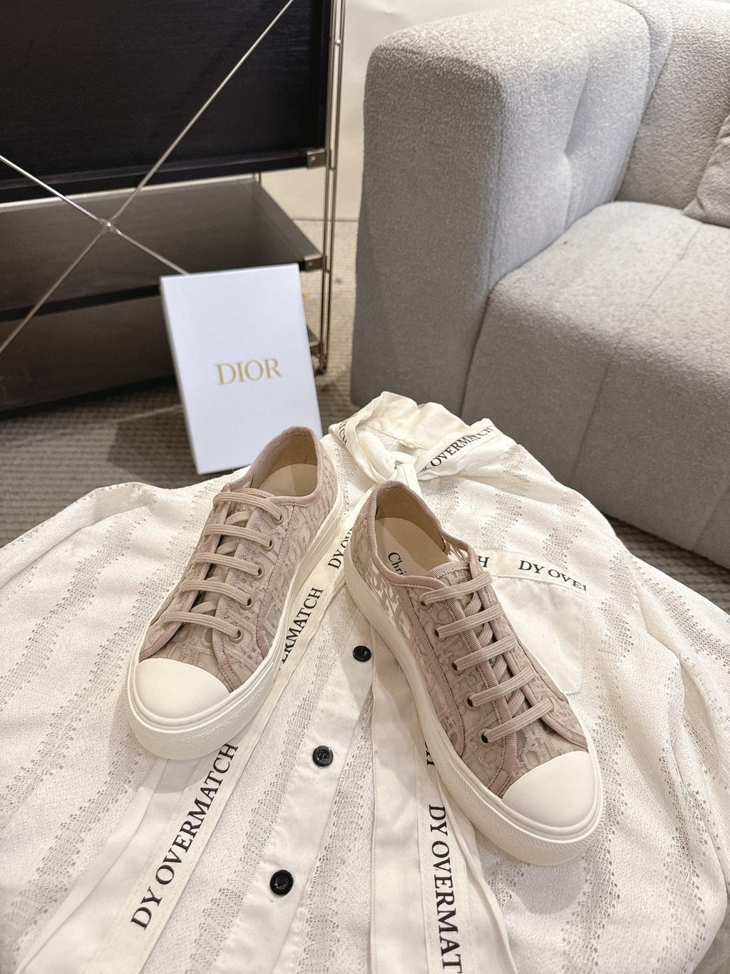 DIOR 26S SNEAKERS IN BEIGE OBLIQUE EMBROIDERED MESH