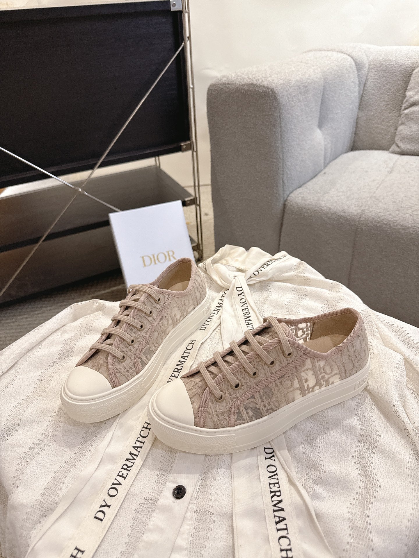 DIOR 26S SNEAKERS IN BEIGE OBLIQUE EMBROIDERED MESH