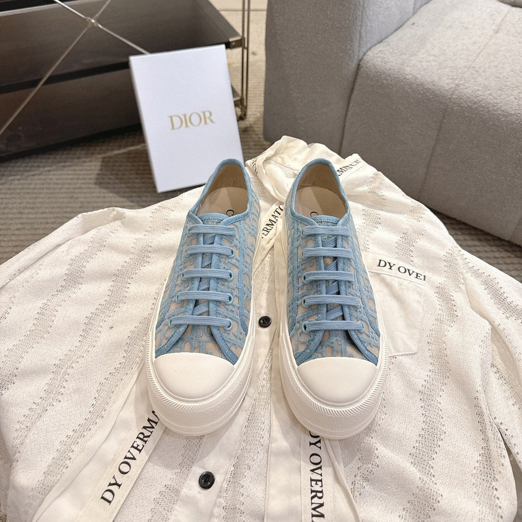 DIOR 26S PLATFORM SNEAKERS IN SKY BLUE OBLIQUE EMBROIDERED MESH