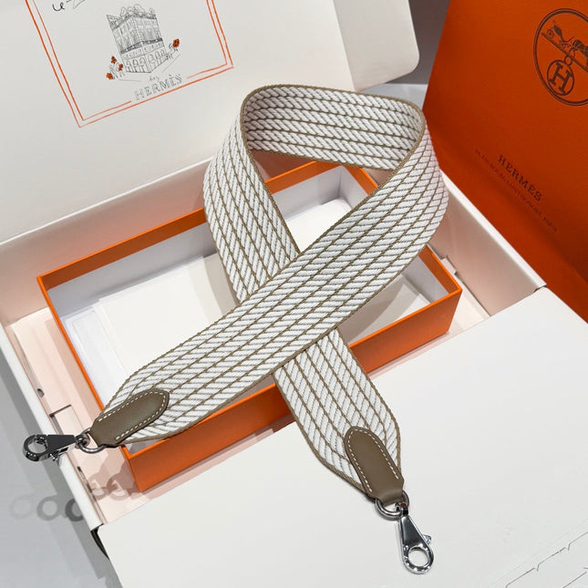 25S HERMES BAG STRAP BROWN AND WHITE PATTERN 85 IN CANVAS SILVER HARDWARE