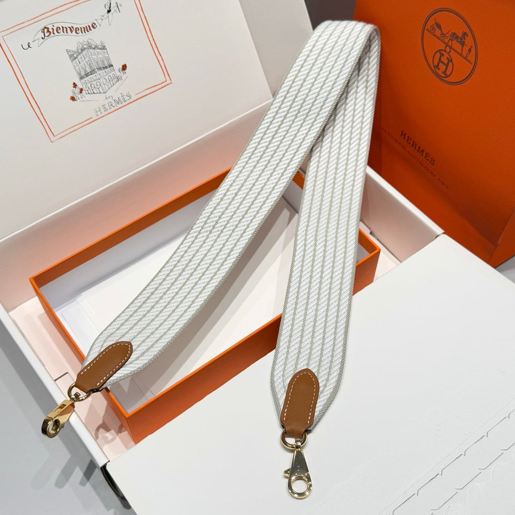 25S HERMES BAG STRAP GRAY AND WHITE PATTERN 85 IN CANVAS GOLD HARDWARE