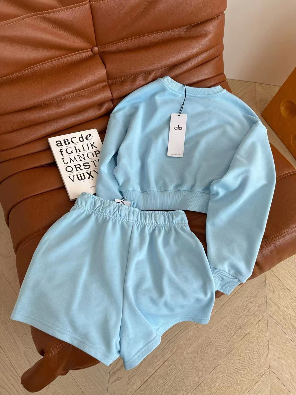 ALO TRACKSUIT SET STYLE 45