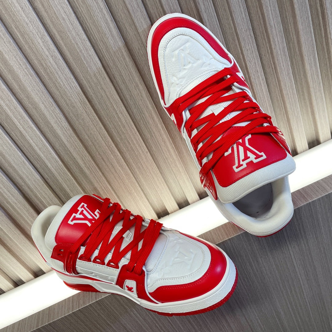 LV 26S LOW TOP SNEAKERS IN WHITE AND DARK RED CALFSKIN WITH MONOGRAM SOLE DETAIL