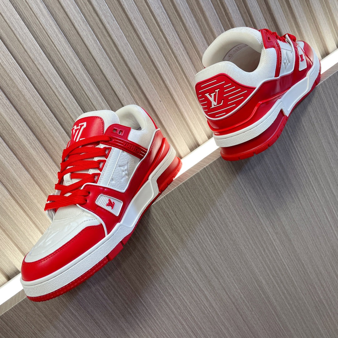 LV 26S LOW TOP SNEAKERS IN WHITE AND DARK RED CALFSKIN WITH MONOGRAM SOLE DETAIL