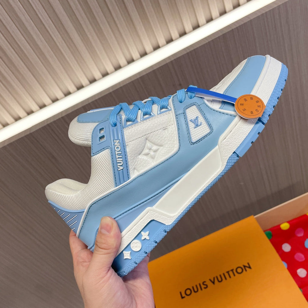LV 26S LOW TOP SNEAKERS IN WHITE AND LIGHT BLUE CALFSKIN WITH MONOGRAM SOLE DETAIL