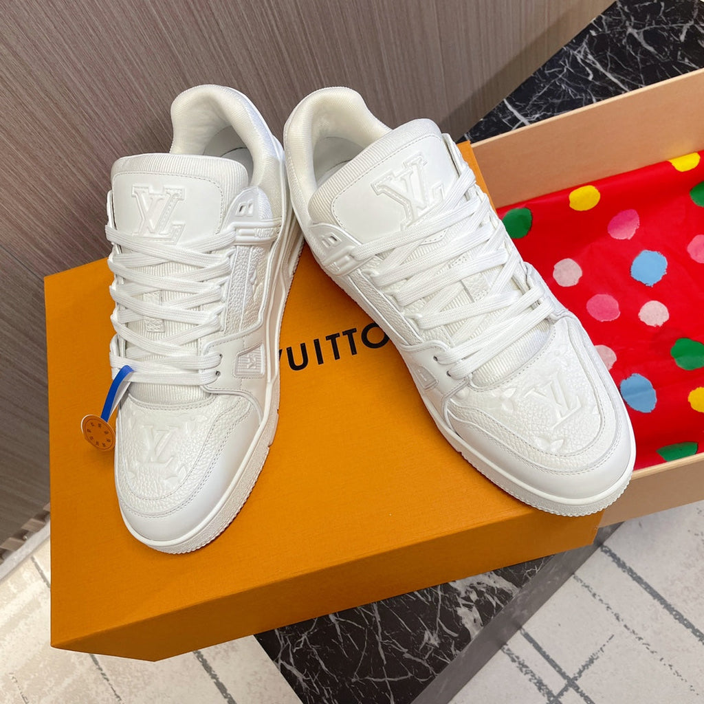 LV 26S LOW TOP SNEAKERS IN WHITE EMBOSSED MONOGRAM CALFSKIN