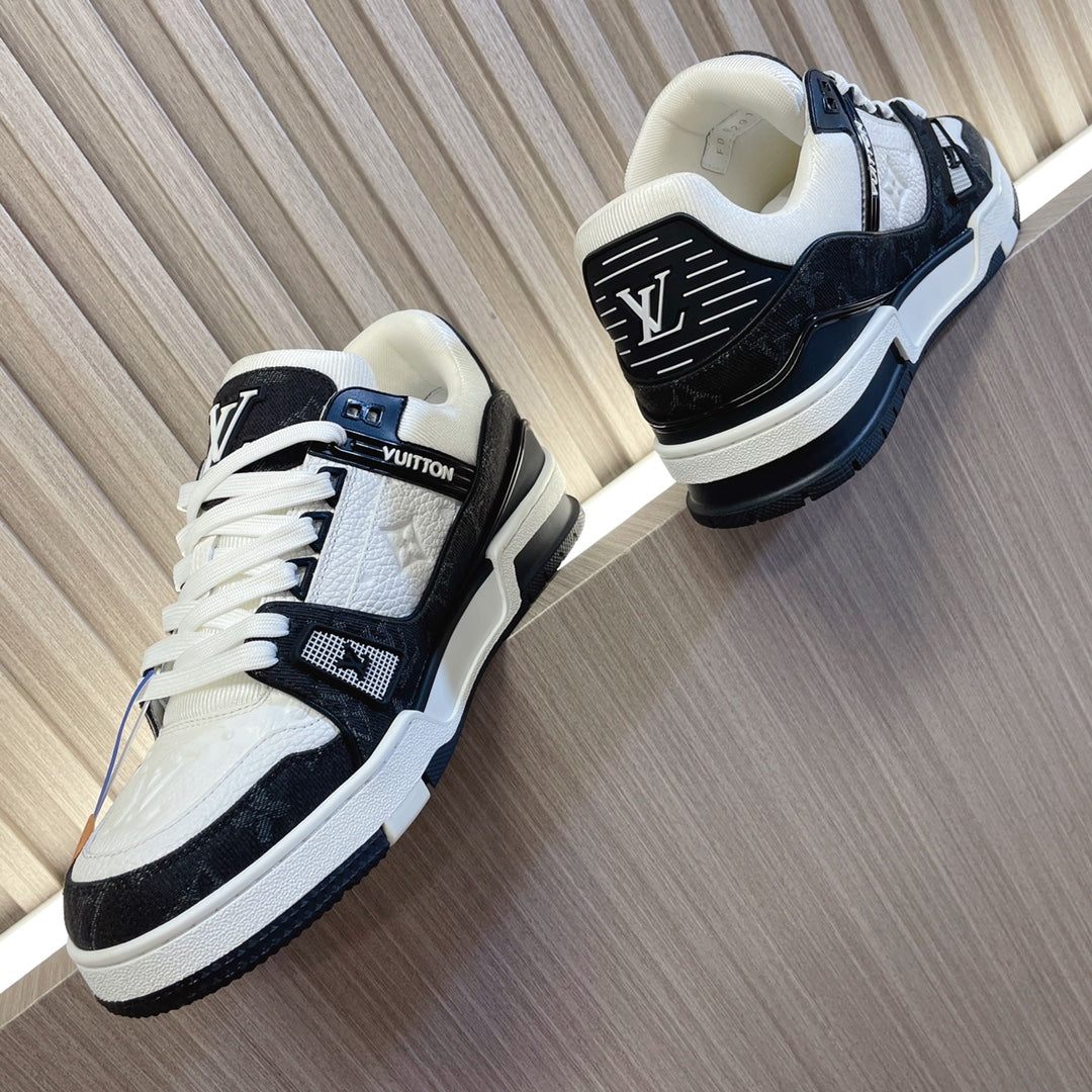 LV 26S LOW TOP SNEAKERS IN BLACK MONOGRAM DENIM AND WHITE CALFSKIN