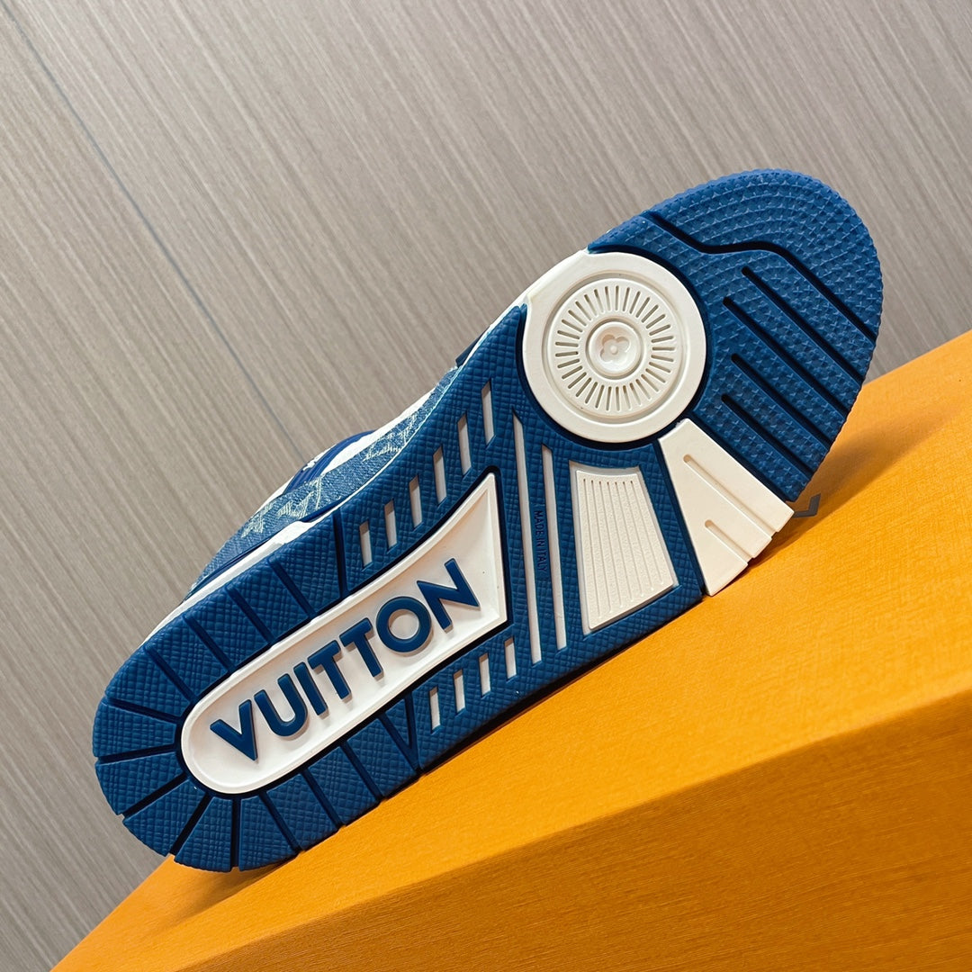 LV 26S LOW TOP SNEAKERS IN BLUE MONOGRAM DENIM AND WHITE CALFSKIN