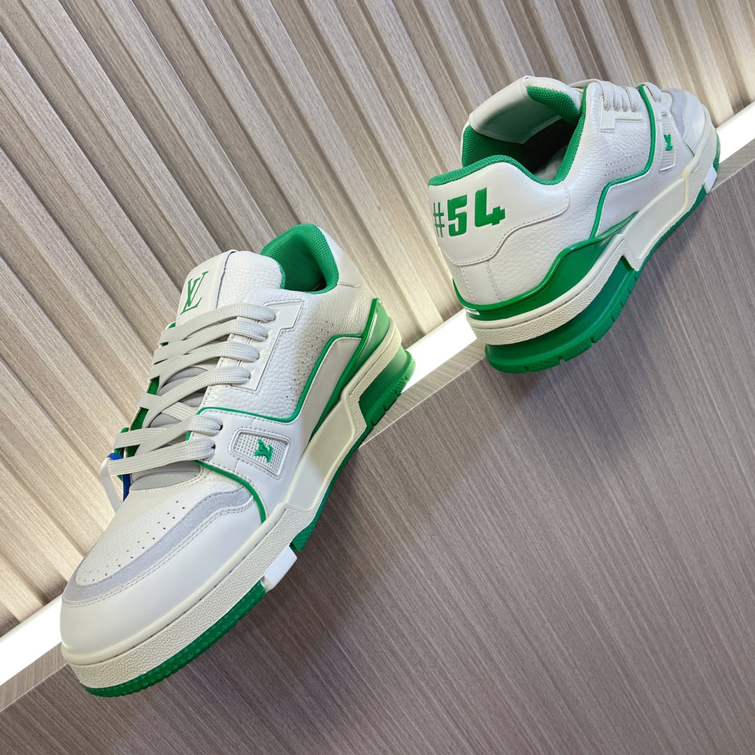 LV 26S LOW TOP SNEAKERS IN WHITE GREEN CALFSKIN WITH MONOGRAM SOLE DETAIL