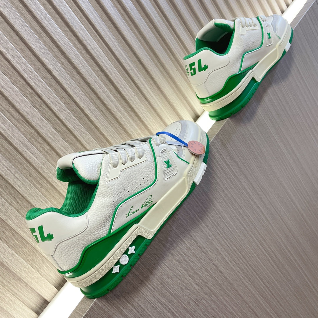 LV 26S LOW TOP SNEAKERS IN WHITE GREEN CALFSKIN WITH MONOGRAM SOLE DETAIL