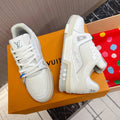 LV 26S LOW TOP SNEAKERS IN WHITE CALFSKIN WITH MONOGRAM SOLE DETAIL