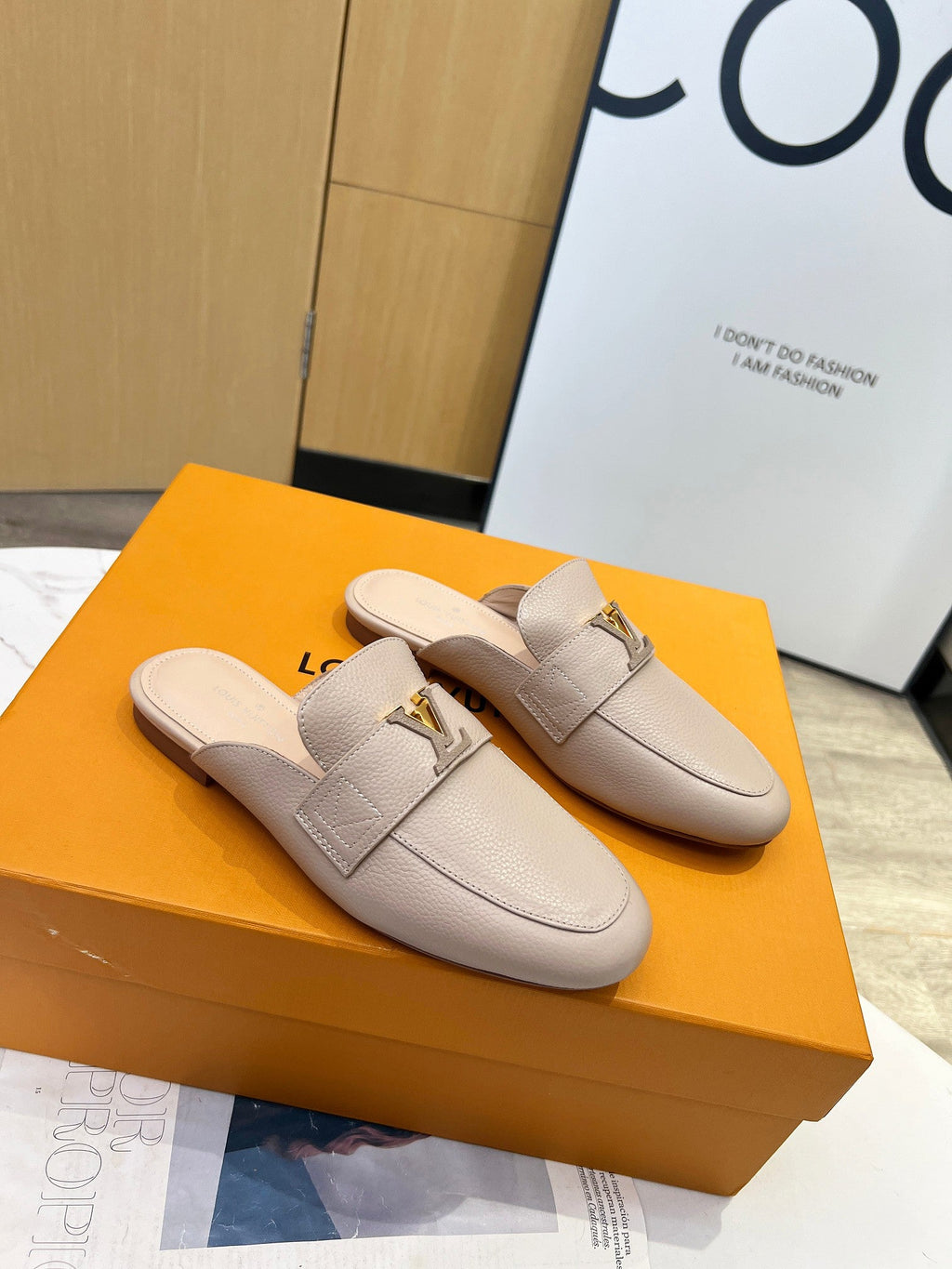 LV 26S MARE OPEN-BACK LOAFERS IN BEIGE GRAINED CALFSKIN