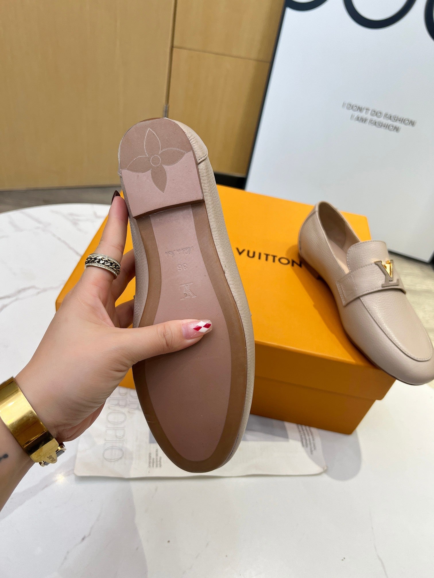 LV 26S MARE FLEX LOAFERS IN BEIGE GRAINED CALFSKIN