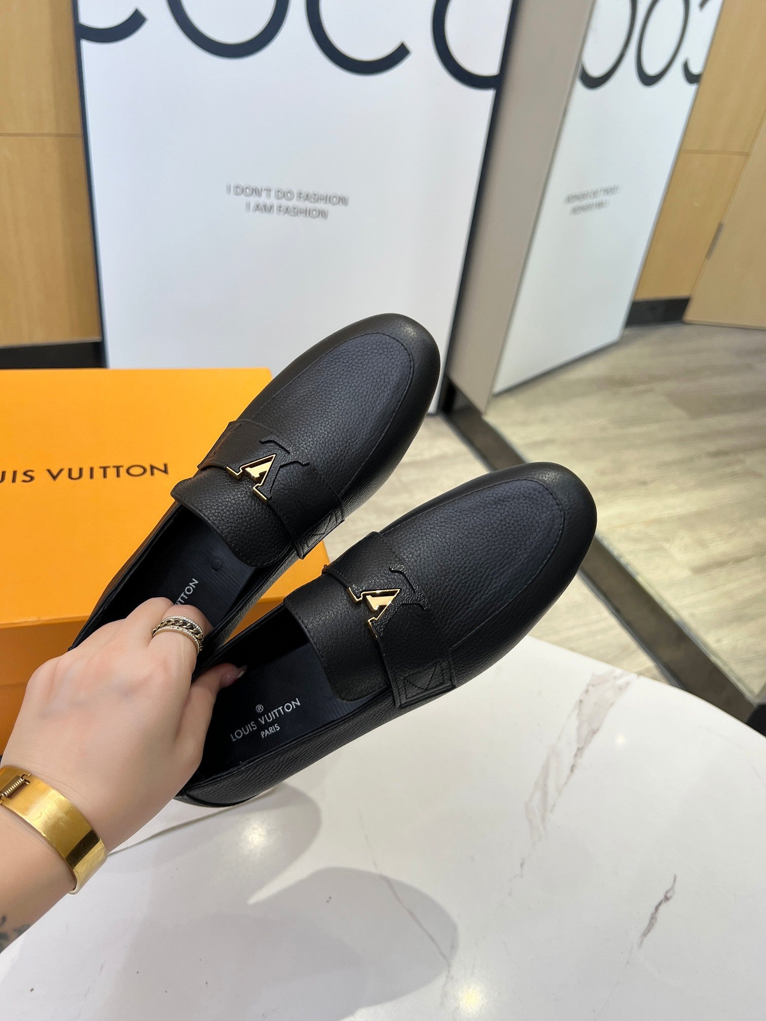 LV 26S MARE FLEX LOAFERS IN BLACK GRAINED CALFSKIN