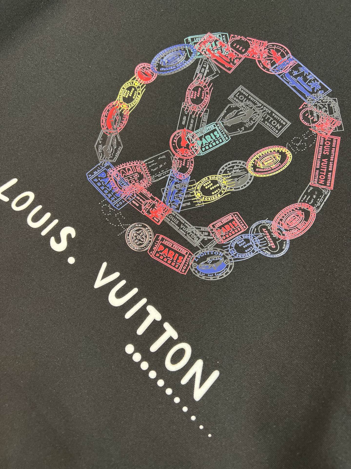 LV T-SHIRT IN BLACK PURE COTTON COLORFUL LOGO 238924