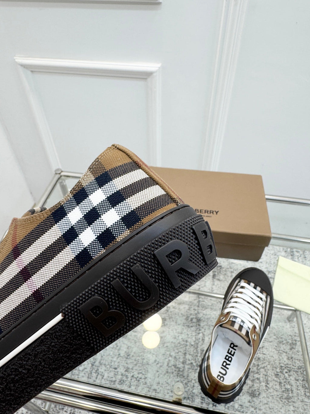BURBERRY 26S VINTAGE CHECK SNEAKERS IN DARK BROWN AND BLACK CANVAS