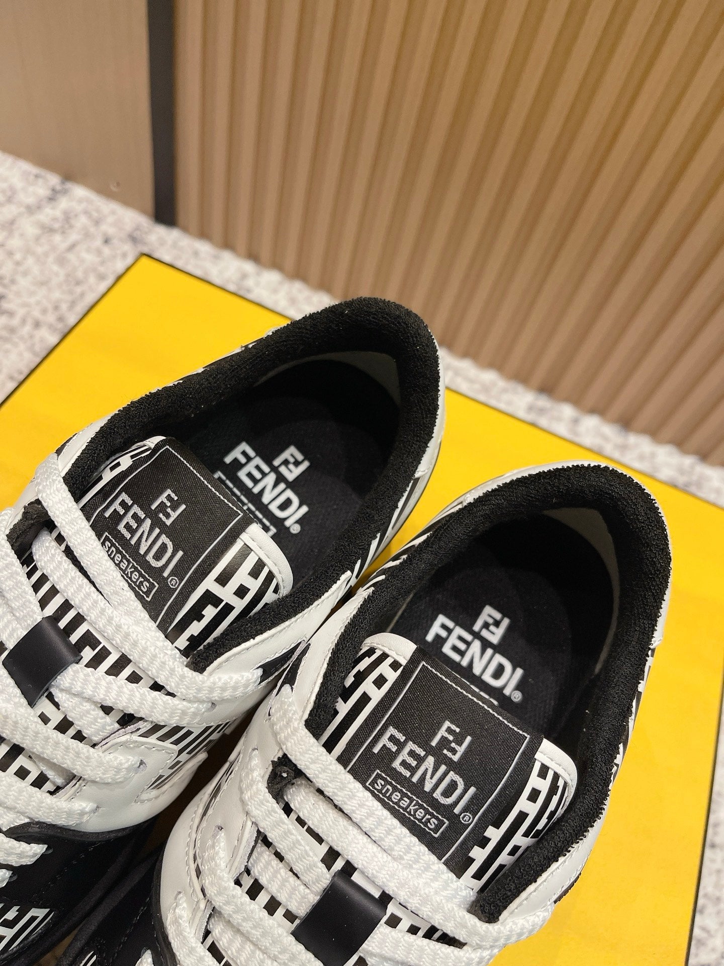 FENDI 25S MATCH SNEAKERS IN WHITE MIX BLACK CALFSKIN STYLE 2