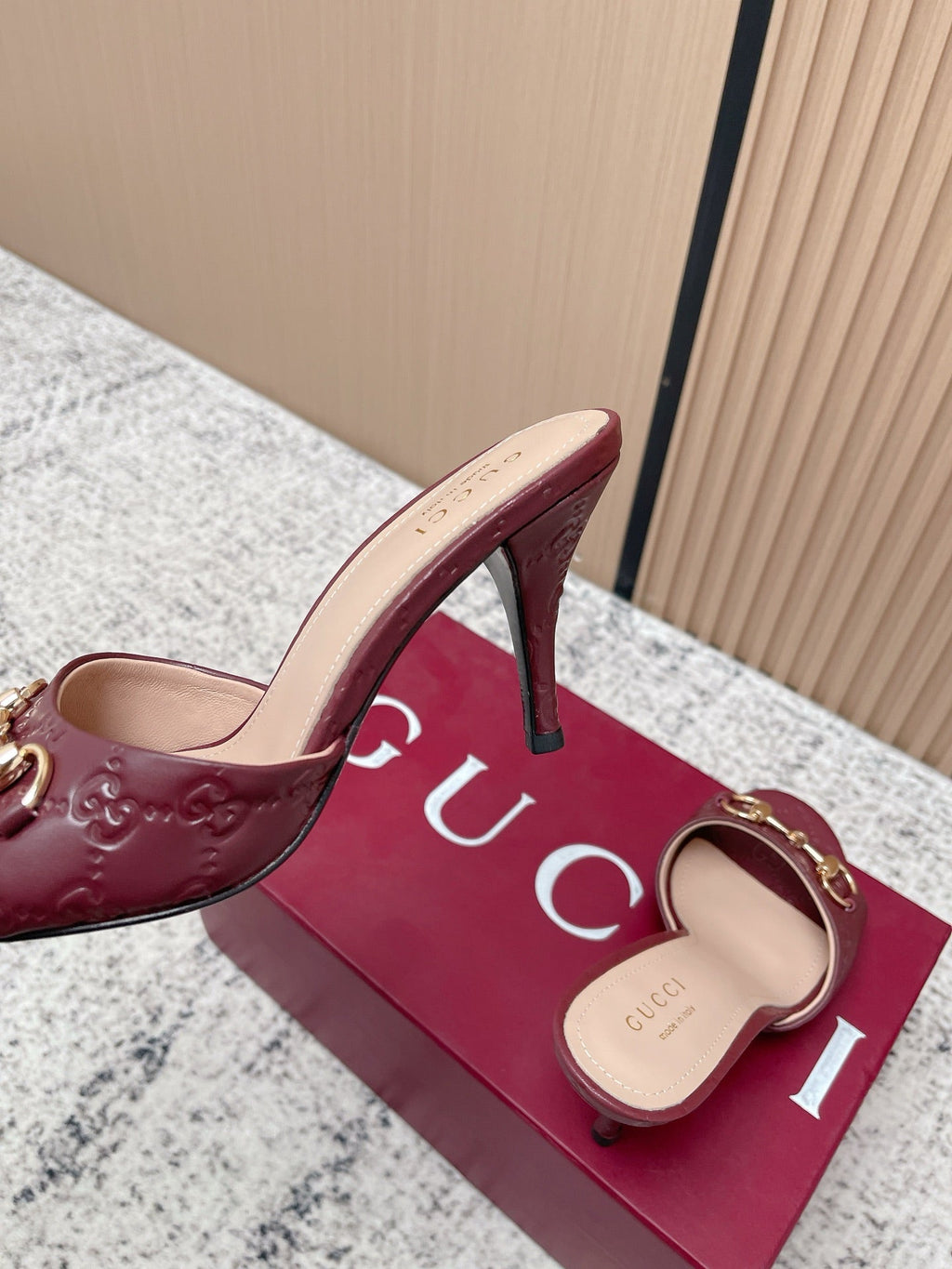 GUCCI 26S HIGH-HEEL SANDALS 85 MM IN DARK RED CALFSKIN