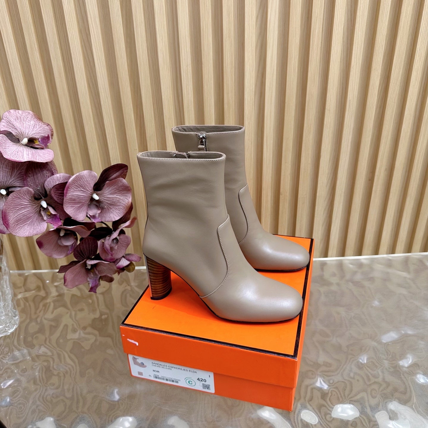 HM 25S ANKLE BOOTS 70 MM IN DUSTY BEIGE LAMBSKIN