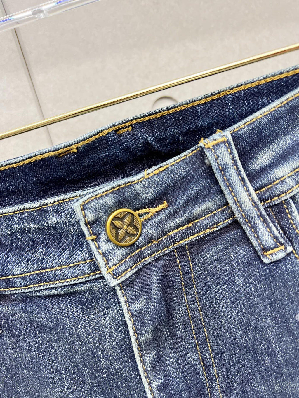 LV BLUE MONOGRAM DENIM JEAN 239498