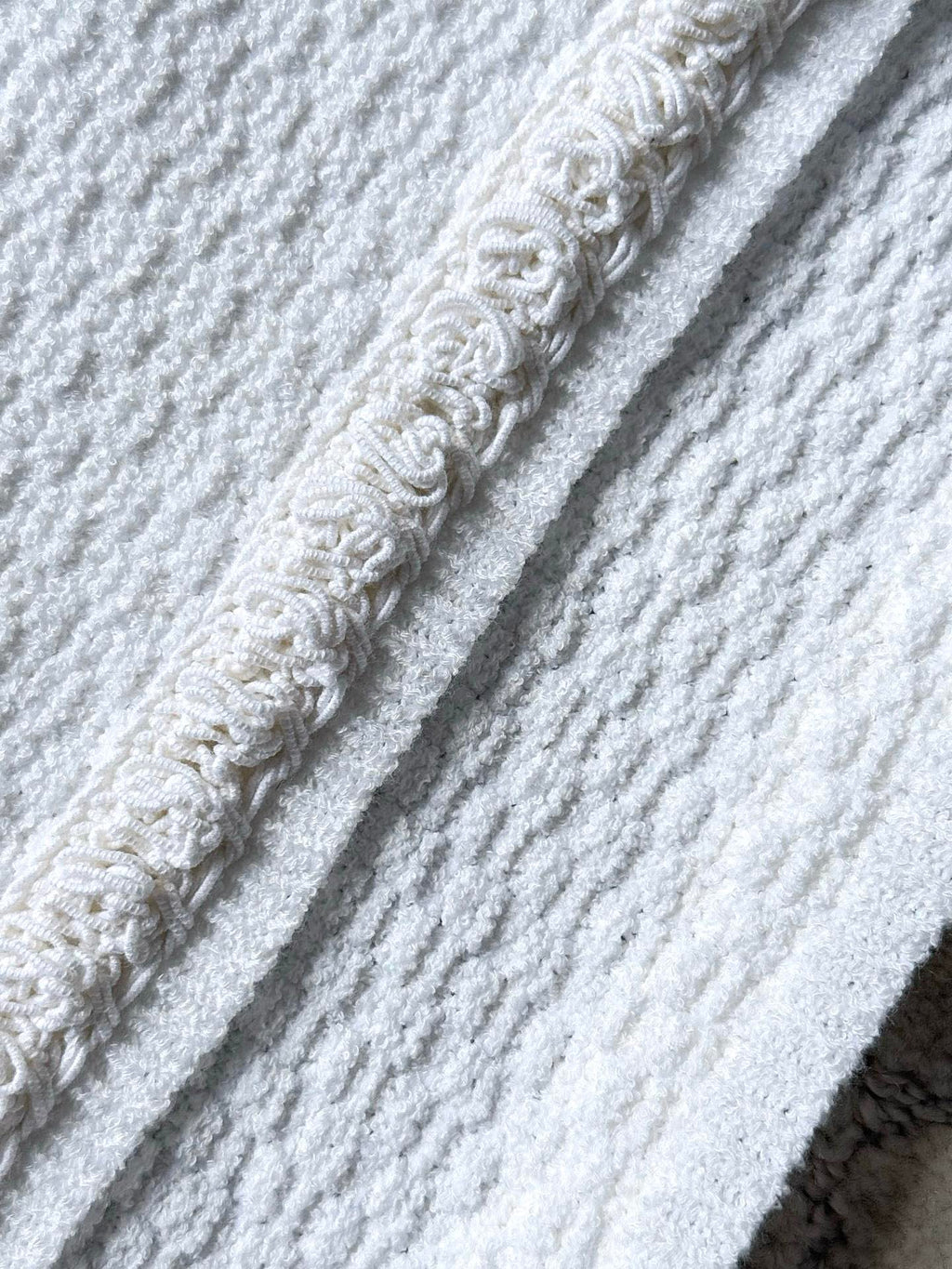 Chanel 25P Long-Sleeve Top White Tweed Pearl Buttons 237299