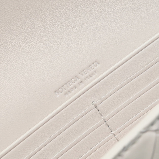 BV Long Clutch Andiamo 31 White Leather Ghw
